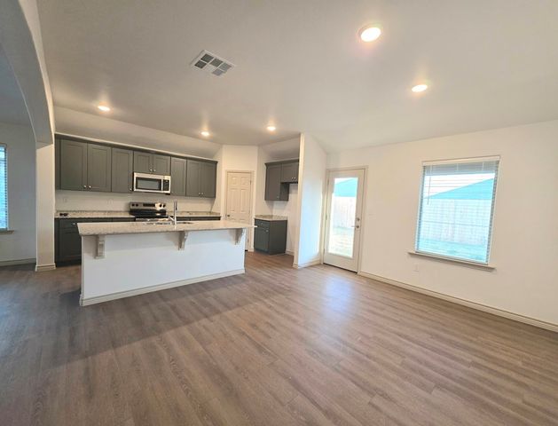 1328 Bajada St, Midland, TX 79705