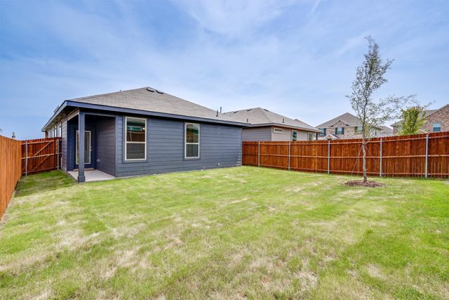 2330 Aspen Hill Drive, Forney, TX 75126