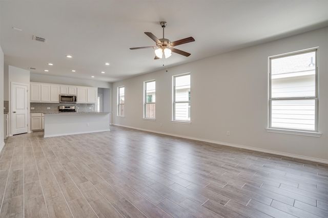 2330 Aspen Hill Drive, Forney, TX 75126