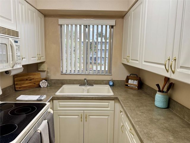 1700 6TH STREET NW C27, Winter Haven, FL 33881