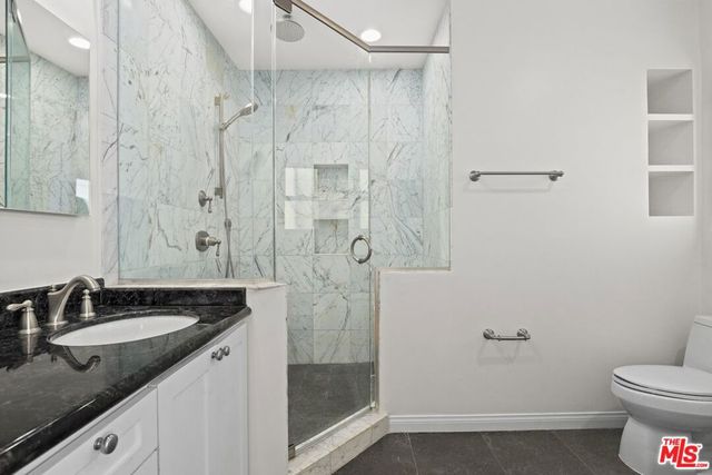 3200 S Sepulveda Boulevard J22, Los Angeles, CA 90034