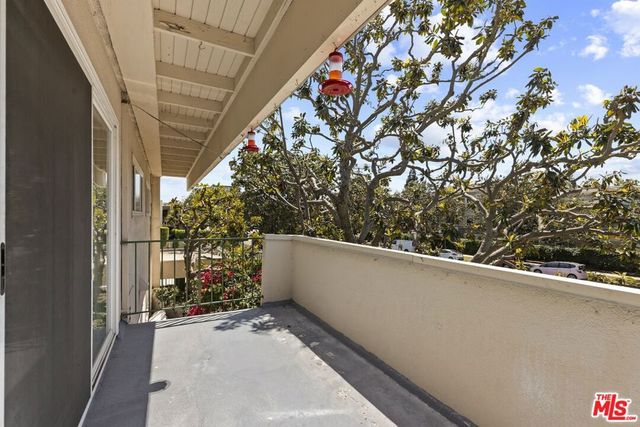 3200 S Sepulveda Boulevard J22, Los Angeles, CA 90034