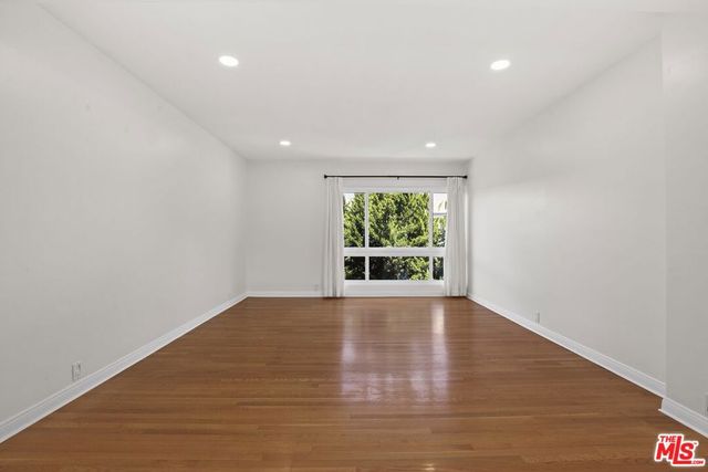 3200 S Sepulveda Boulevard J22, Los Angeles, CA 90034