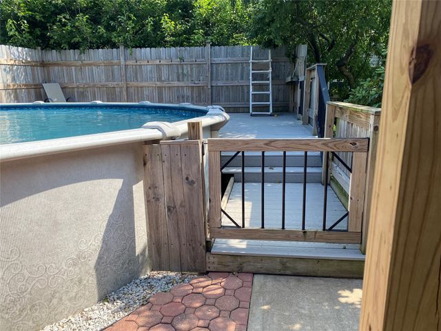 124 W 37TH Street, Erie, PA 16508