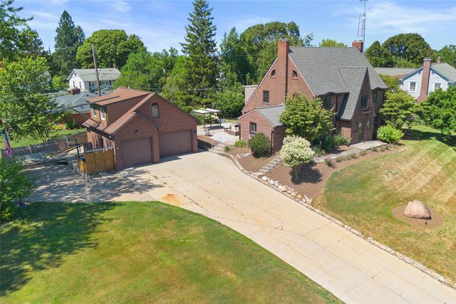 124 W 37TH Street, Erie, PA 16508