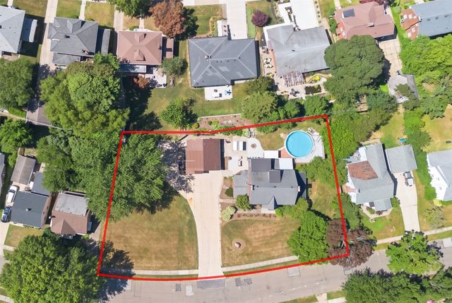 124 W 37TH Street, Erie, PA 16508
