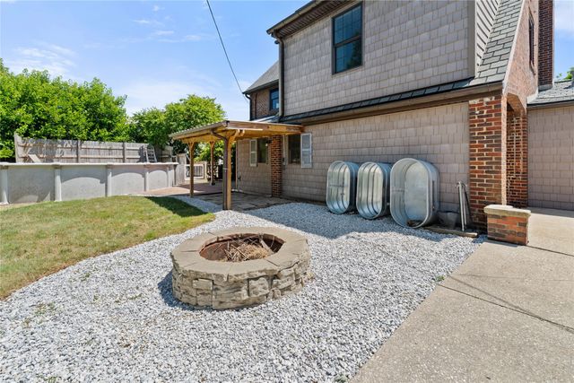124 W 37TH Street, Erie, PA 16508