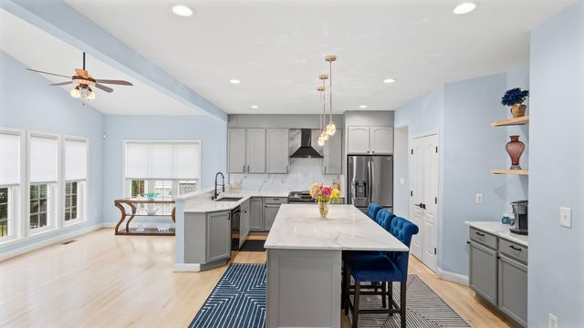 8144 GLEN ARBOR DR, Baltimore, MD 21237