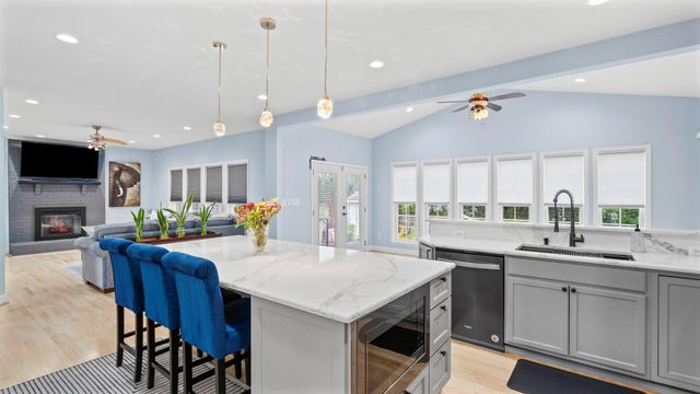 8144 GLEN ARBOR DR, Baltimore, MD 21237