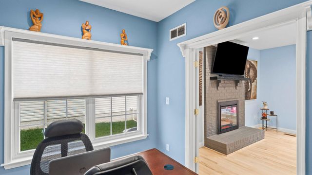 8144 GLEN ARBOR DR, Baltimore, MD 21237