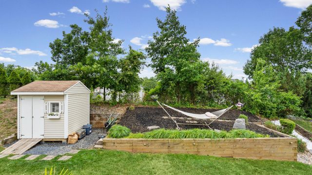 8144 GLEN ARBOR DR, Baltimore, MD 21237