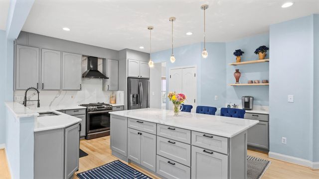 8144 GLEN ARBOR DR, Baltimore, MD 21237