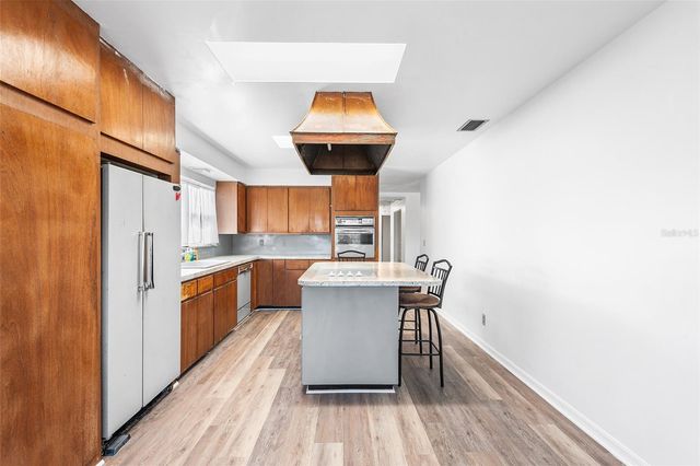 5296 66TH WAY N, St Petersburg, FL 33709