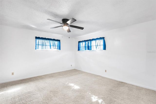 5296 66TH WAY N, St Petersburg, FL 33709