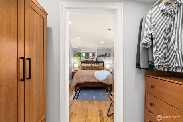 5405 25th Avenue SW, Seattle, WA 98106
