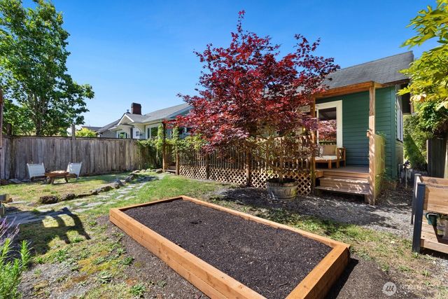 5405 25th Avenue SW, Seattle, WA 98106