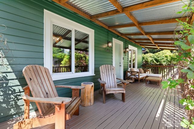 5405 25th Avenue SW, Seattle, WA 98106
