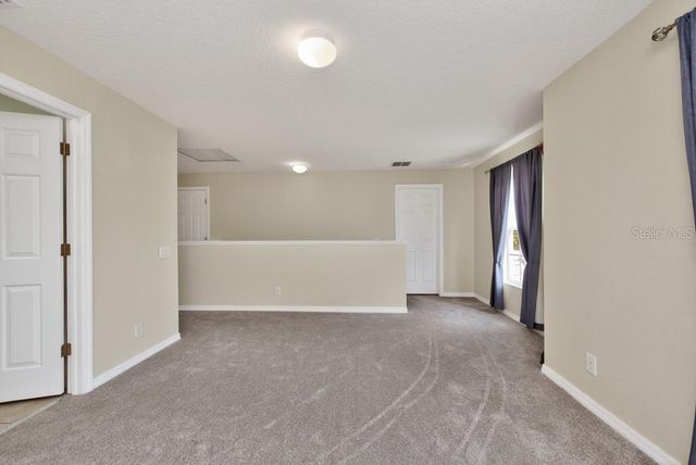 1063 PASEO DEL RIO NE, St Petersburg, FL 33702