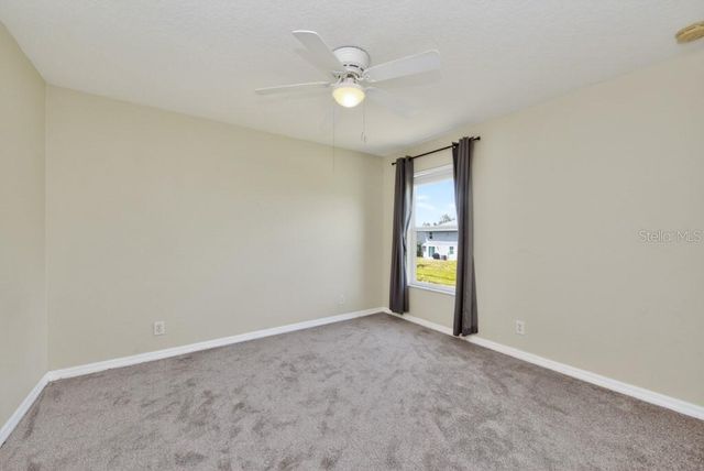 1063 PASEO DEL RIO NE, St Petersburg, FL 33702