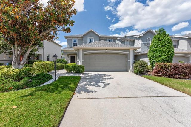 1063 PASEO DEL RIO NE, St Petersburg, FL 33702