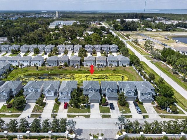 1063 PASEO DEL RIO NE, St Petersburg, FL 33702