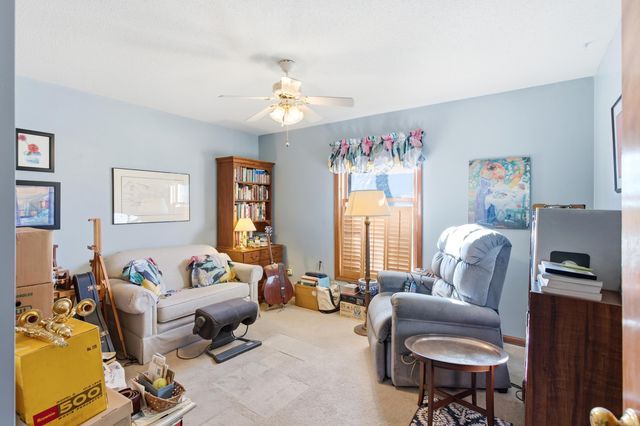 2412 HILLSHIRE DR, Columbia, MO 65203
