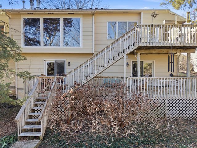 2412 HILLSHIRE DR, Columbia, MO 65203