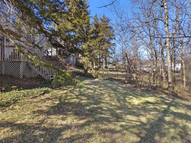 2412 HILLSHIRE DR, Columbia, MO 65203
