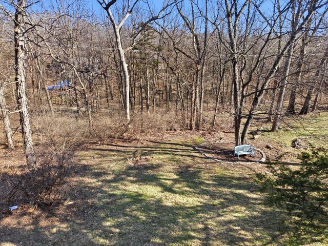 2412 HILLSHIRE DR, Columbia, MO 65203