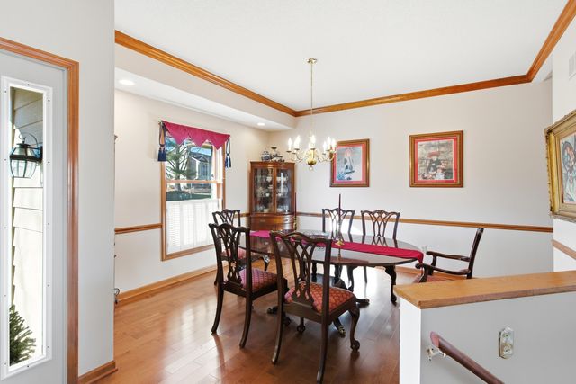 2412 HILLSHIRE DR, Columbia, MO 65203