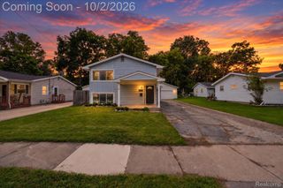 917 N East Street, Fenton, MI 48430