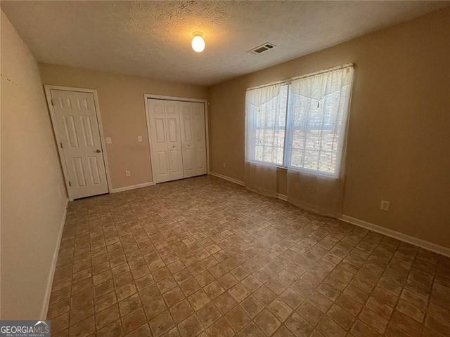 1391 Lakeview Parkway, Villa Rica, GA 30180