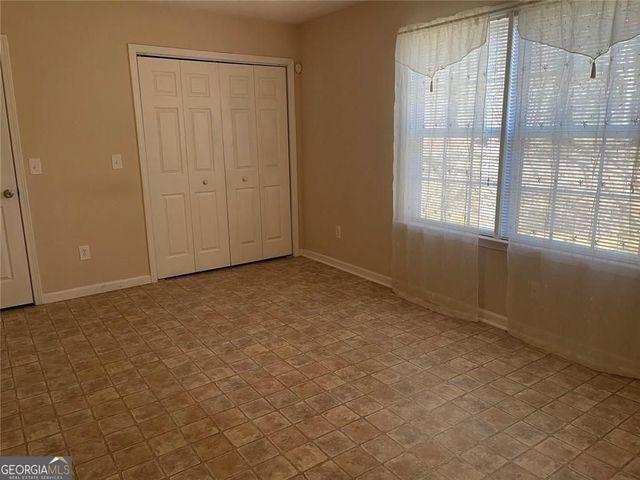 1391 Lakeview Parkway, Villa Rica, GA 30180