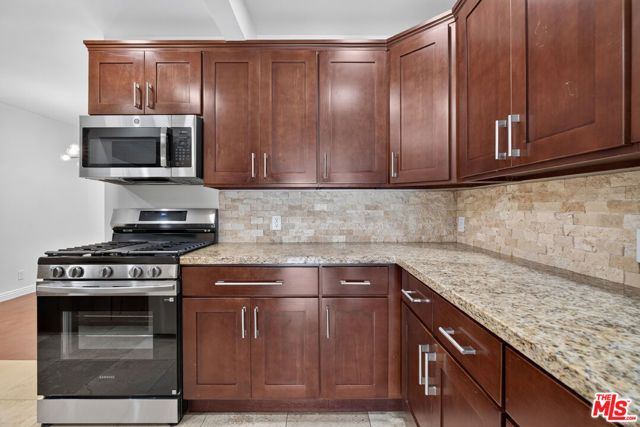 1913 N Manning Street, Burbank, CA 91505