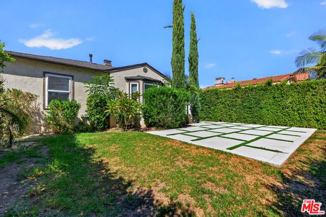 1913 N Manning Street, Burbank, CA 91505