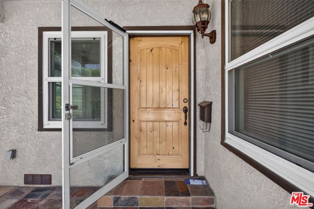 1913 N Manning Street, Burbank, CA 91505