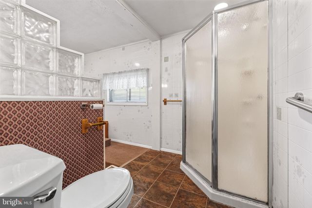 802 RICHWILL LN, York, PA 17404
