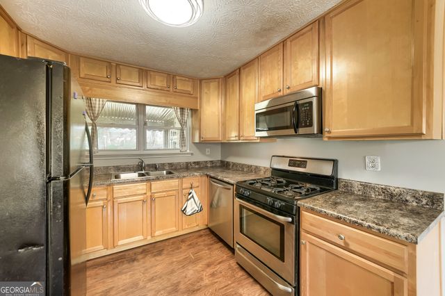 8504 Meadowbrook Drive, Douglasville, GA 30134