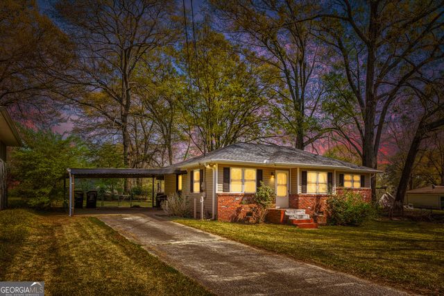 8504 Meadowbrook Drive, Douglasville, GA 30134