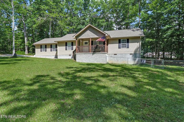 122 Jay Loop, Jamestown, TN 38556