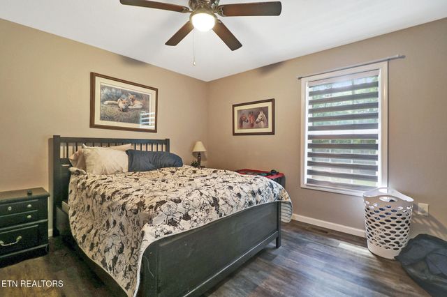 122 Jay Loop, Jamestown, TN 38556