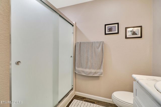 122 Jay Loop, Jamestown, TN 38556