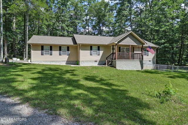 122 Jay Loop, Jamestown, TN 38556