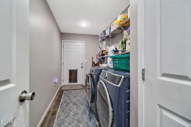 122 Jay Loop, Jamestown, TN 38556