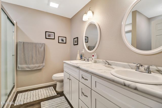 122 Jay Loop, Jamestown, TN 38556