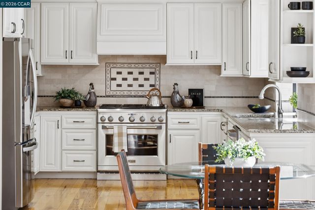 25 Woodland Dr, Alamo, CA 94507