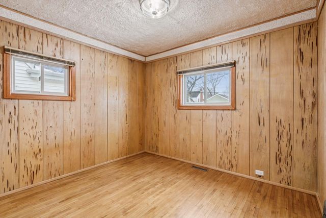 3845 Lynn Avenue, Saint Louis Park, MN 55416