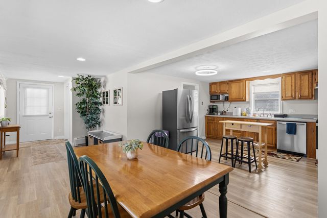 13 Clinton Street, Concord, NH 03301