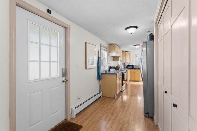 13 Clinton Street, Concord, NH 03301