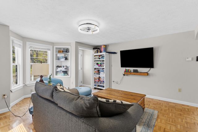 13 Clinton Street, Concord, NH 03301